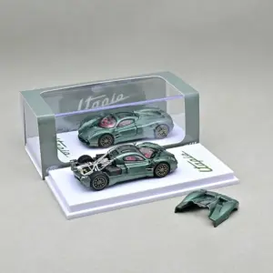 Pagani Utopia 1:64 Die-Cast Model in Metallic Green 13 S5a8672c56be7413cb3faad9926fd2410d