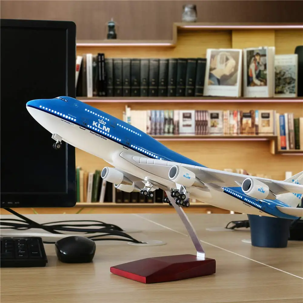 KLM Boeing 747 Model Airplane 1/157 Scale 2 KLM Boeing 747 Model Airplane 1/157 Scale - Image 2