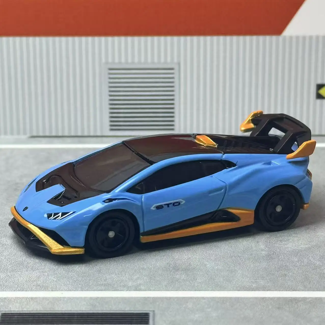 Takara Tomy Lamborghini Huracan STO Replica Model 2 Takara Tomy Lamborghini Huracan STO Replica Model - Image 2