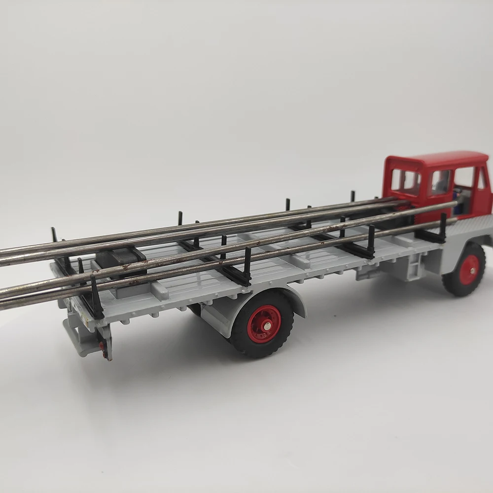 Vintage 1:43 Scale Diecast Truck Model 4 Vintage 1:43 Scale Diecast Truck Model - Image 4