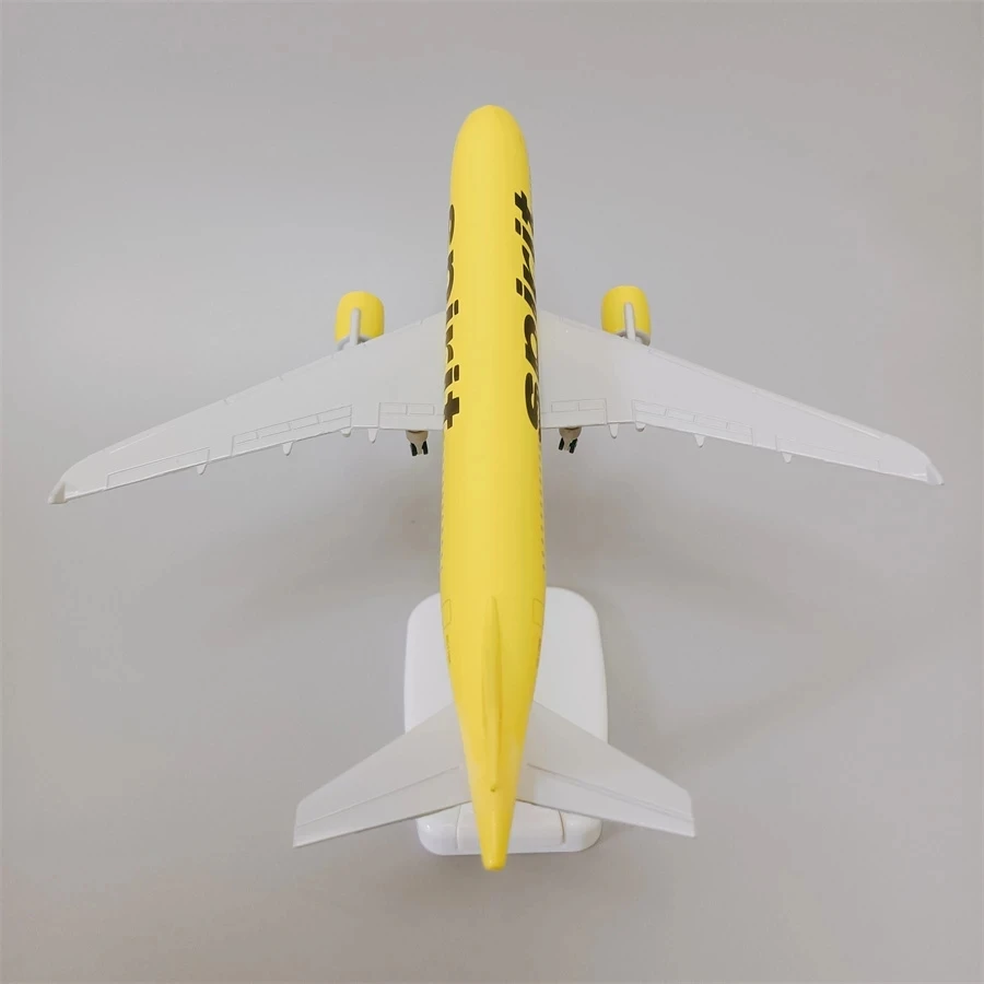 Spirit Airlines Airbus A320 Die-Cast Model 20cm 5 Spirit Airlines Airbus A320 Die-Cast Model 20cm - Image 5