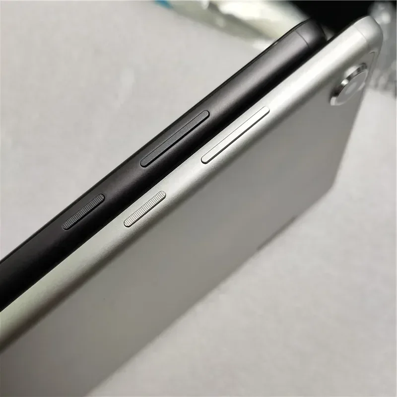 Lenovo Tab M8 Metal Rear Cover Replacement 4 Lenovo Tab M8 Metal Rear Cover Replacement - Image 4