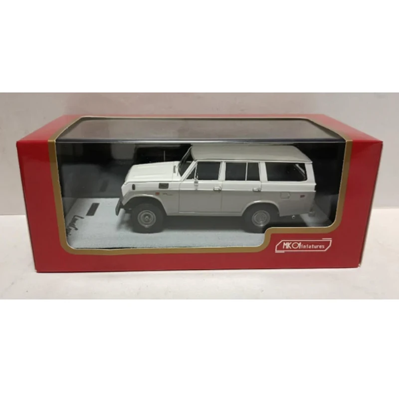 Vintage Land Curier FJ55 Resin Model 1/43 Scale 6 Vintage Land Curier FJ55 Resin Model 1/43 Scale - Image 6