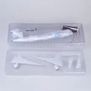 Boeing 777 Resin Model with LED Lighting 10 S5caf7679b4cb46d8bdf2f4dff6749103h