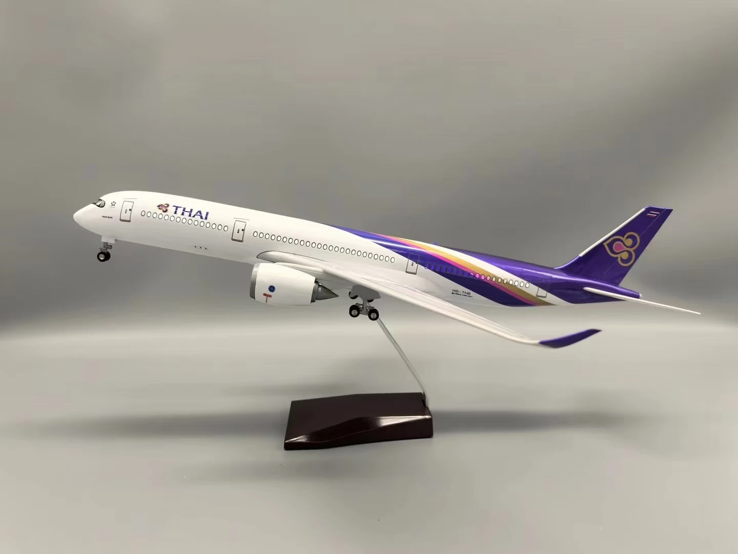 Deep Blue Airbus A350 Model Plane - 47cm 2 Deep Blue Airbus A350 Model Plane - 47cm - Image 2