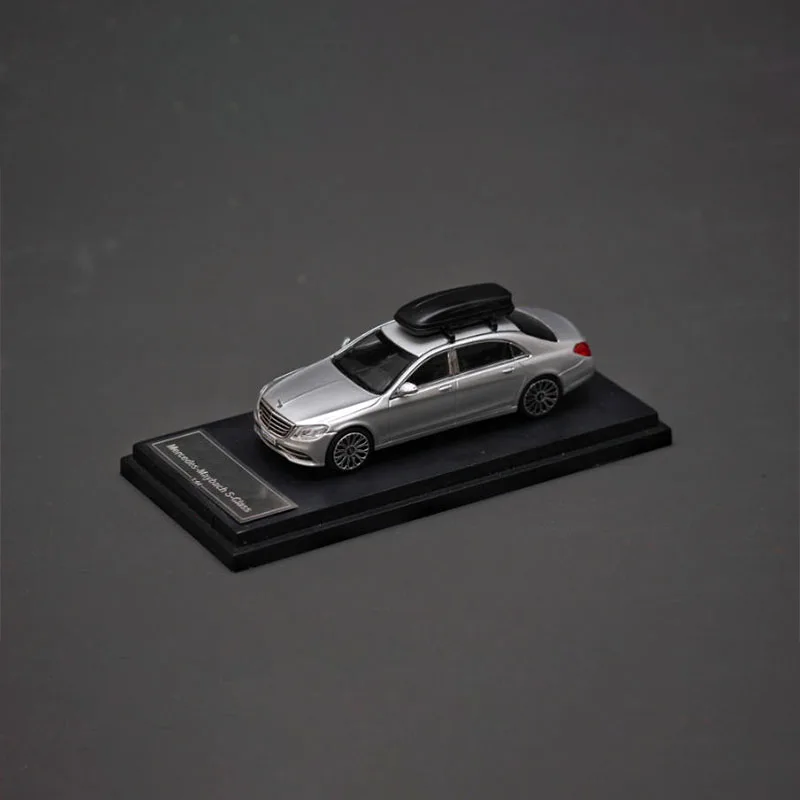 Silver Diecast S680 Sedan Model 1:64 Scale 2 Silver Diecast S680 Sedan Model 1:64 Scale - Image 2