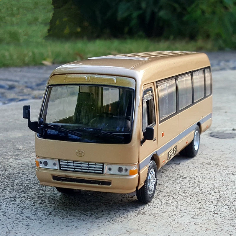 1:32 Diecast Bus Model with Light & Sound 2 1:32 Diecast Bus Model with Light & Sound - Image 2
