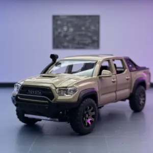1:32 Scale Toyota Tacoma Diecast Model