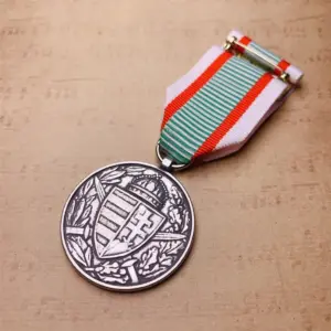 Vintage Silver WWI Commemorative Medal 8 S5e6699e8b4e14b44ba7440c5e89ff9aax