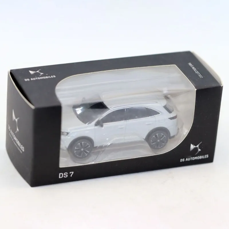 Citroën DS7 1/64 Diecast Alloy Model in Black or White 6 Citroën DS7 1/64 Diecast Alloy Model in Black or White - Image 6