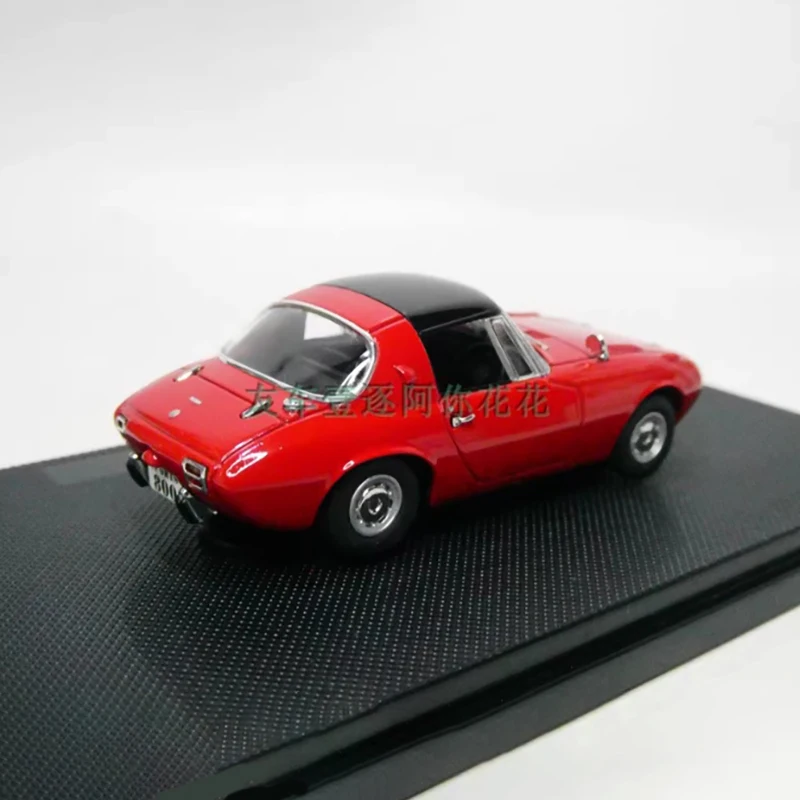 Vintage Red Sports Car Model for Collectors 2 Vintage Red Sports Car Model for Collectors - Image 2