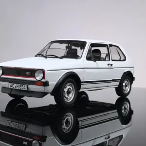Volkswagen Golf 10Mth Edition Diecast Model 1/18 13 S5f8bda41fa804b95ad8808f633a1f6acP