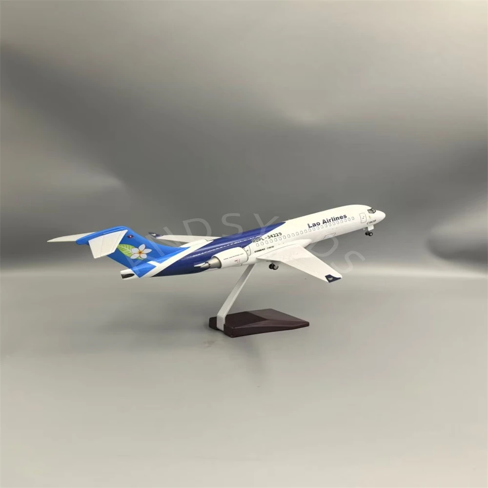 Lao Airlines 1/70 Scale Resin Model Aircraft 4 Lao Airlines 1/70 Scale Resin Model Aircraft - Image 4