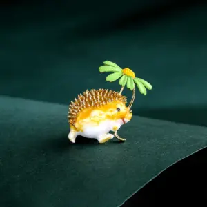 Whimsical Chamomile Hedgehog Brooch 14 S6036aa0113df4339a1f5fc3a89e3e7e0h