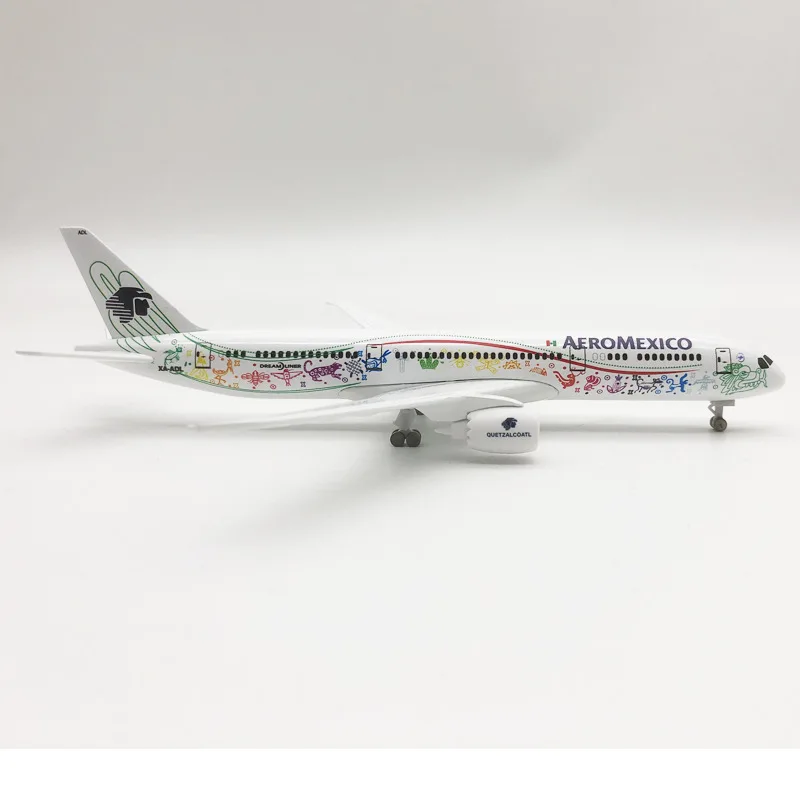 AeroMexico Boeing 787 Collector Model 20cm 4 AeroMexico Boeing 787 Collector Model 20cm - Image 4