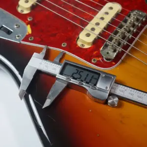 Digital Caliper for Electric Guitars 0-150mm 7 S6127c80e052244bebebf217e5d53bb045