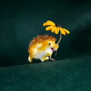 Whimsical Chamomile Hedgehog Brooch 13 S6243f6a248804eacaa702e34dc93270eu