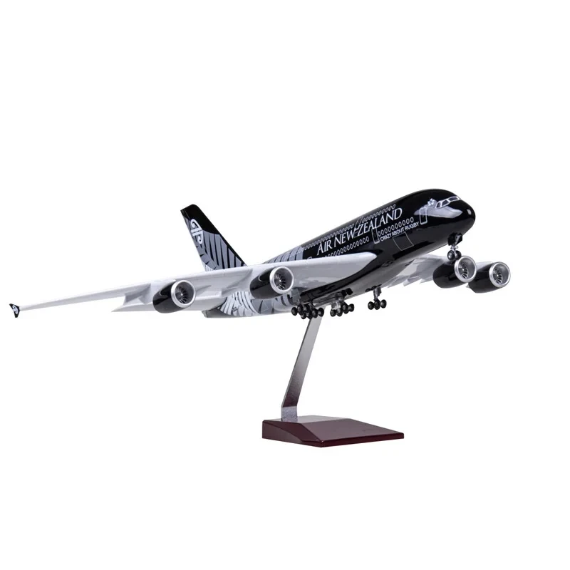New Zealand Airbus A380 Model 1:160 Scale 3 New Zealand Airbus A380 Model 1:160 Scale - Image 3