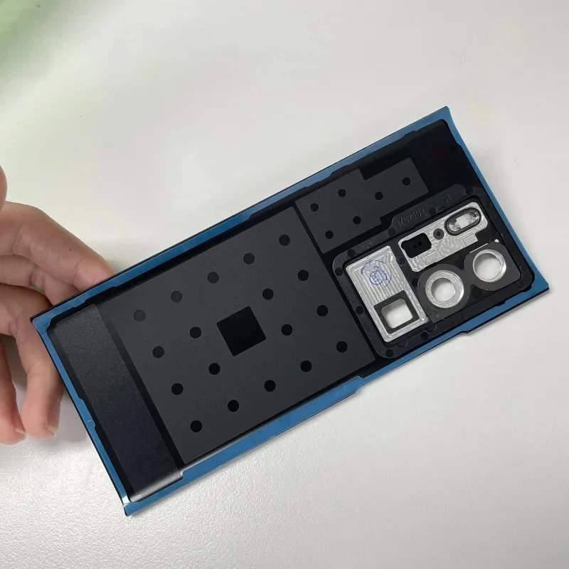 Black Ceramic Rear Housing for ZTE Axon 40 Ultra 2 Black Ceramic Rear Housing for ZTE Axon 40 Ultra - Image 2