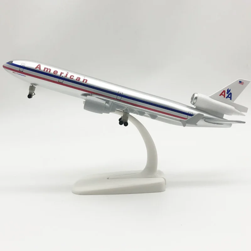 FedEx MD-11 20cm Diecast Aircraft Model 3 FedEx MD-11 20cm Diecast Aircraft Model - Image 3