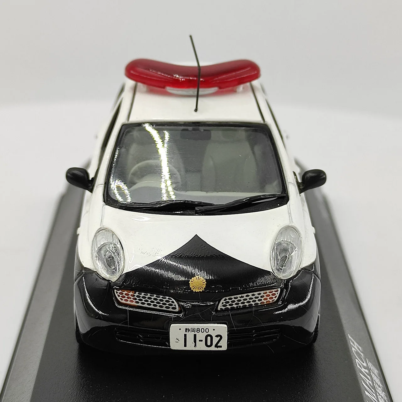 1:43 Scale Vintage Police Car Model 5 1:43 Scale Vintage Police Car Model - Image 5