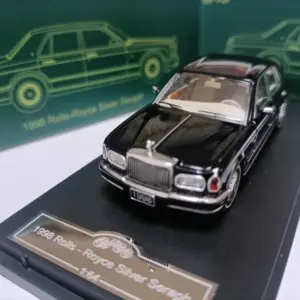 White Diecast Rolls-Royce Silver Seraph Model 15 S6709beeace0143b780311d2298d28a20o