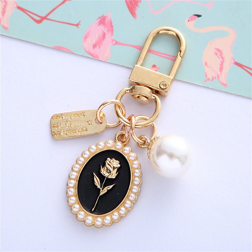 Elegant Rose Motif Keychain with Imitation Pearls 5 Elegant Rose Motif Keychain with Imitation Pearls - Image 5
