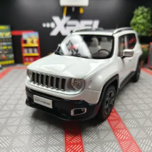 Jeep Renegade SUV 1:18 Diecast Model 17 S675fe04d2c47464da08e6eee661979105