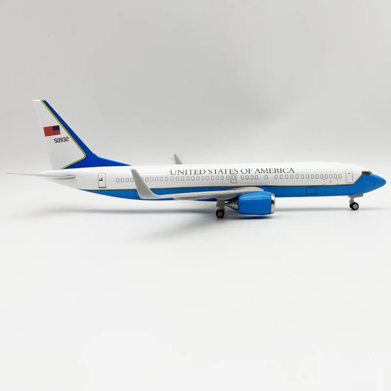 B737 Air Force One Resin Model 30cm Collectible 2 B737 Air Force One Resin Model 30cm Collectible - Image 2