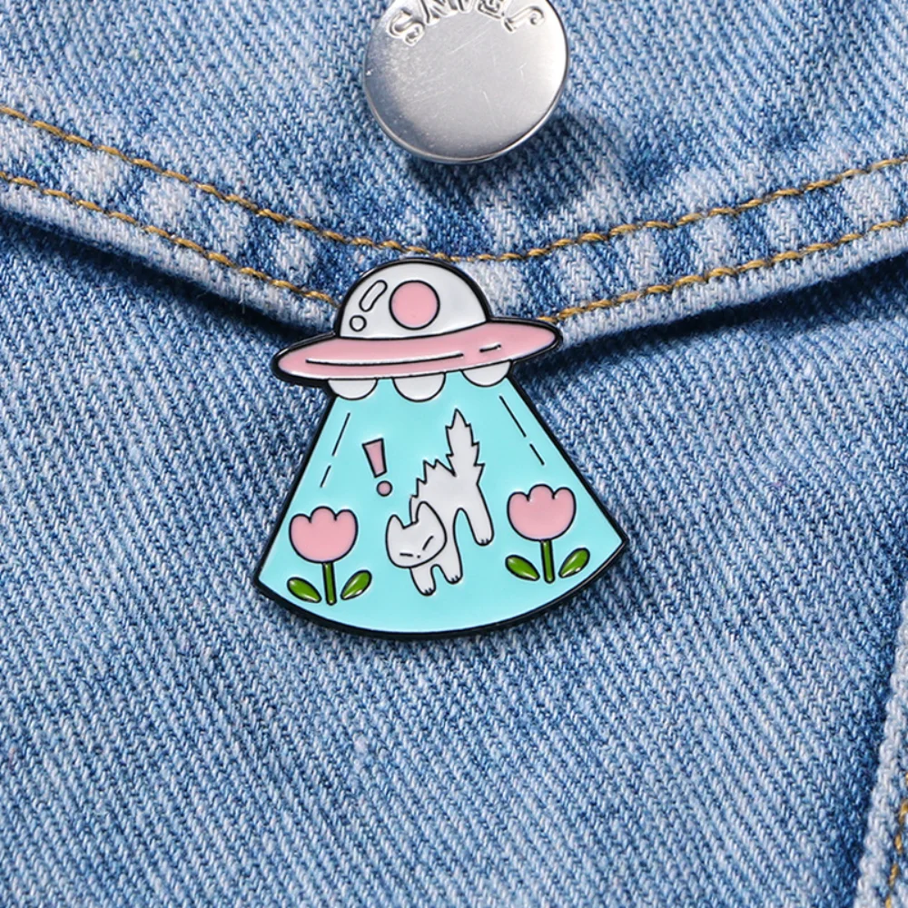 UFO Cat Enamel Brooch – Pastel Colors 5 UFO Cat Enamel Brooch – Pastel Colors - Image 5
