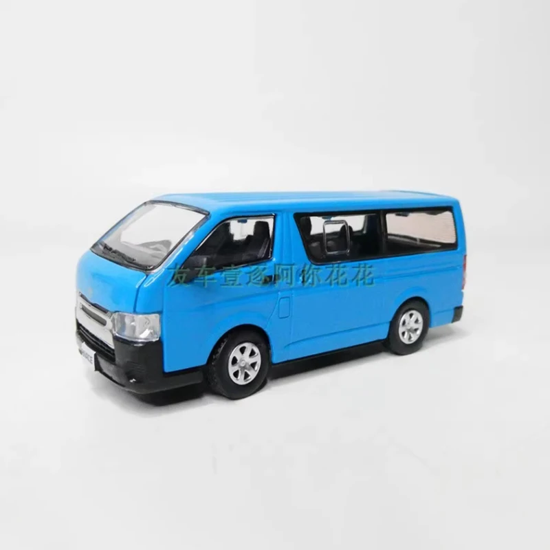 2015 Hiace KDH200V 1/64 Scale Diecast Model 4 2015 Hiace KDH200V 1/64 Scale Diecast Model - Image 4