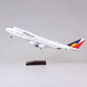 Boeing B747 1:150 Scale Resin Model with LED Light 10 S68a141824b7d46748467dbc44130fb38d