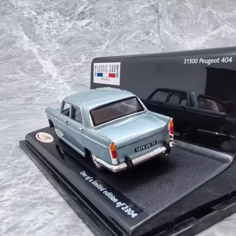 Vintage 1970 Peugeot 404 Diecast Model 1:43 Scale 4 Vintage 1970 Peugeot 404 Diecast Model 1:43 Scale - Image 4
