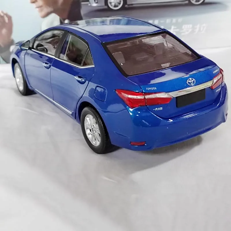 Blue Diecast Toyota Corolla 1:18 Model 3 Blue Diecast Toyota Corolla 1:18 Model - Image 3