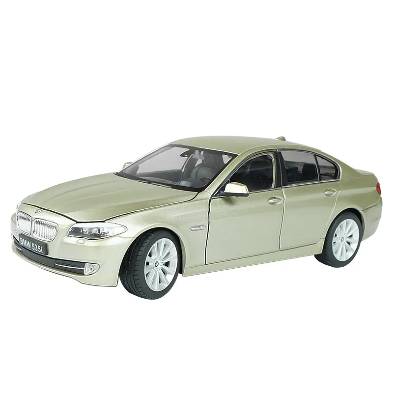 BMW 535i Scale Model 1:24 Diecast Replica 5 BMW 535i Scale Model 1:24 Diecast Replica - Image 5