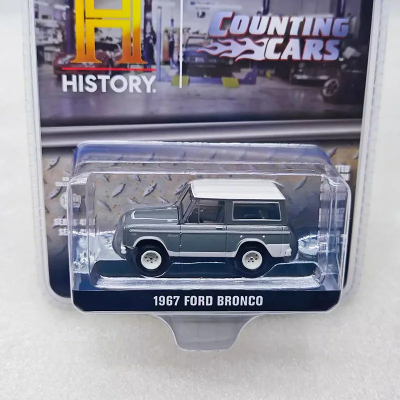 1967 Ford Bronco Scale Model 1/64 Collectible 3 1967 Ford Bronco Scale Model 1/64 Collectible - Image 3