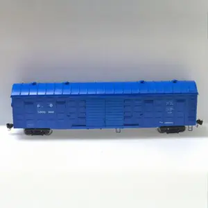 HO Scale Dark Blue P70 Boxcar Model