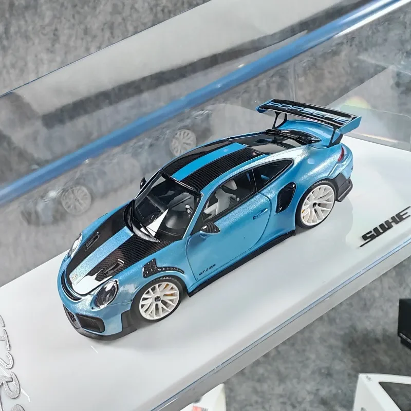 Premium 1/64 Scale Porsche Diecast Model 8 Premium 1/64 Scale Porsche Diecast Model - Image 8