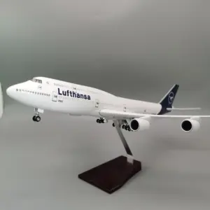 Lufthansa B747 1/150 Scale Aircraft Model 8 S6c4d12080a6144d9a490f6fe31e2ec81x