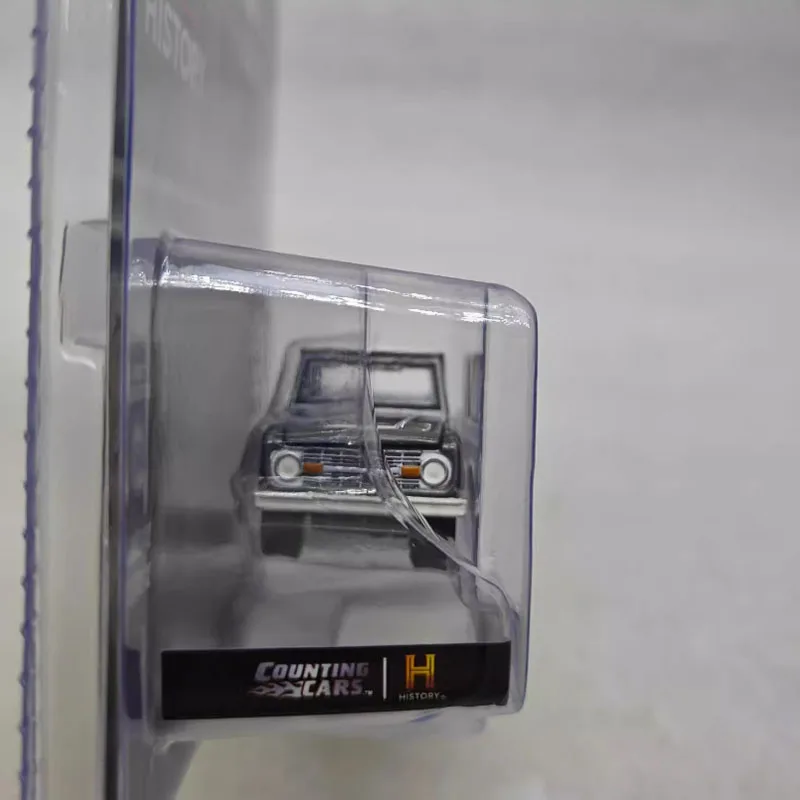 1967 Ford Bronco Scale Model 1/64 Collectible 4 1967 Ford Bronco Scale Model 1/64 Collectible - Image 4