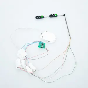 HO Scale Miniature Traffic Signal Light with LED Indicators 14 S6d8969e389d54d51a41df5656bb461c0D