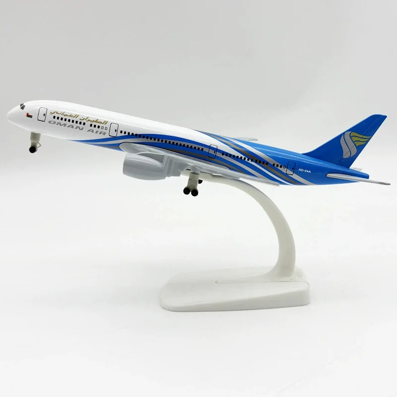 Oman Air B787 Diecast Model - 20cm 6 Oman Air B787 Diecast Model - 20cm - Image 6