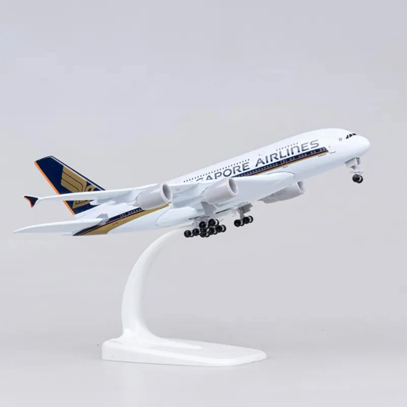 Singapore Airlines A380 Diecast Model, 20cm 3 Singapore Airlines A380 Diecast Model, 20cm - Image 3
