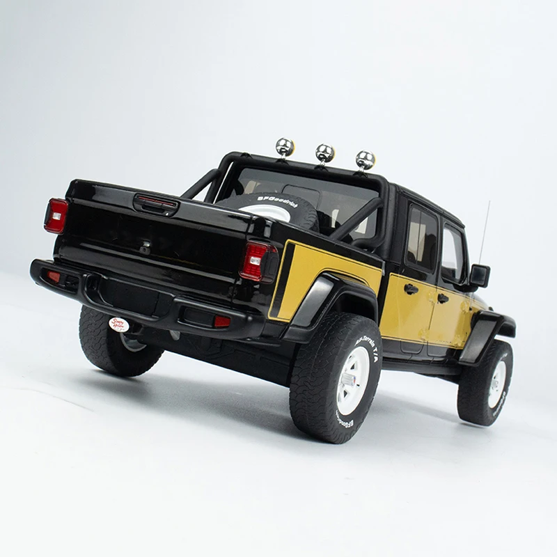 1:18 Scale Jeep Gladiator Resin Diecast Model 5 1:18 Scale Jeep Gladiator Resin Diecast Model - Image 5