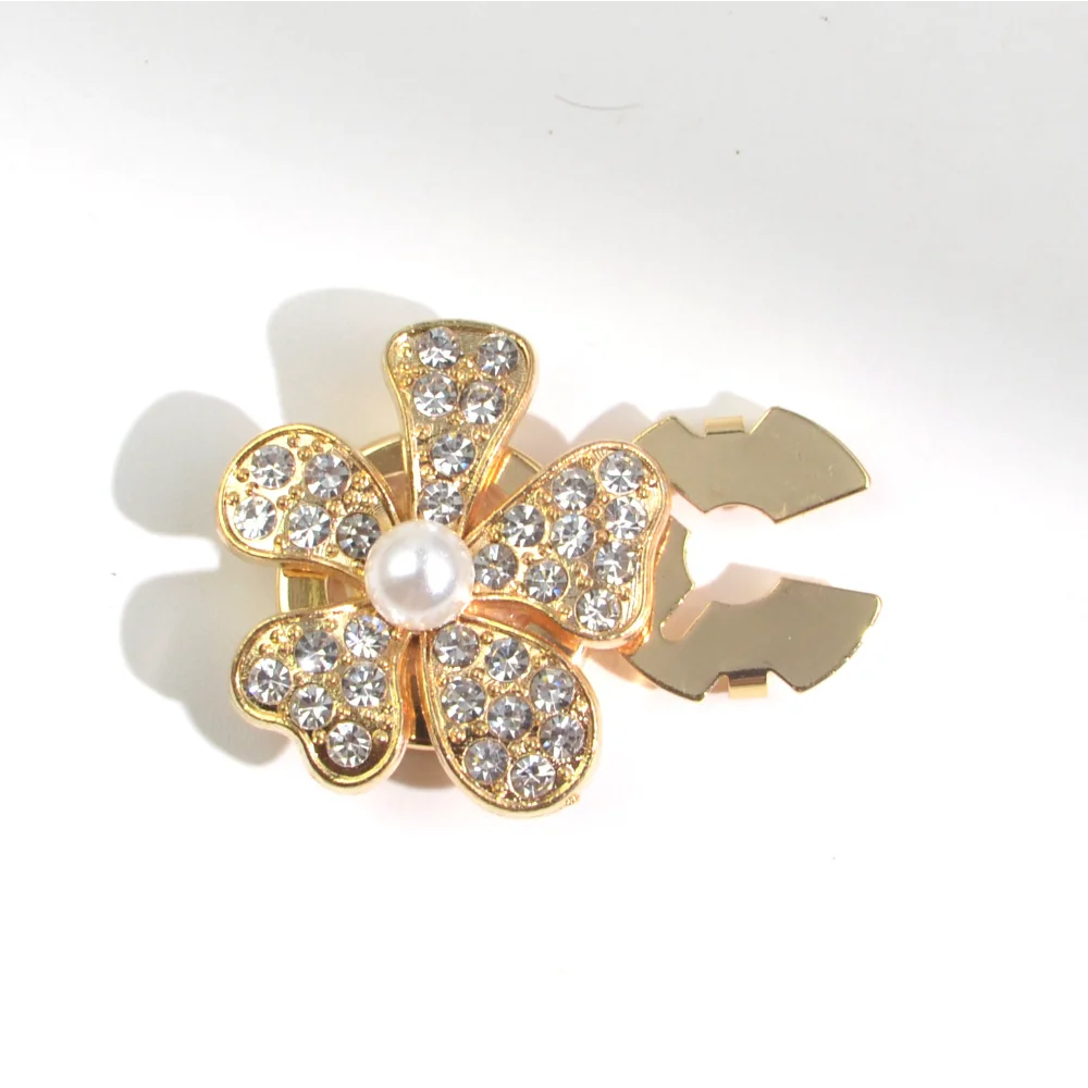 Floral Four-Leaf Clove Cufflinks Set 5 Floral Four-Leaf Clove Cufflinks Set - Image 5