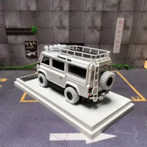 1/64 Scale Defender Van Diecast Model
