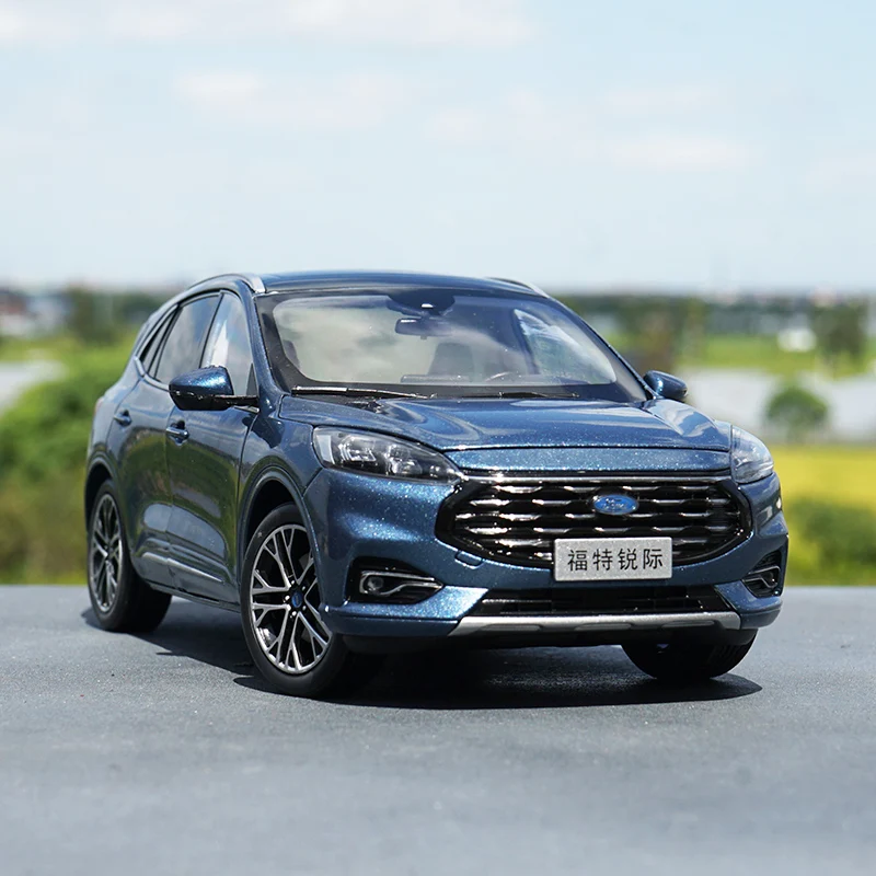 1:18 Scale Ford Escape Diecast Model SUV 2 1:18 Scale Ford Escape Diecast Model SUV - Image 2