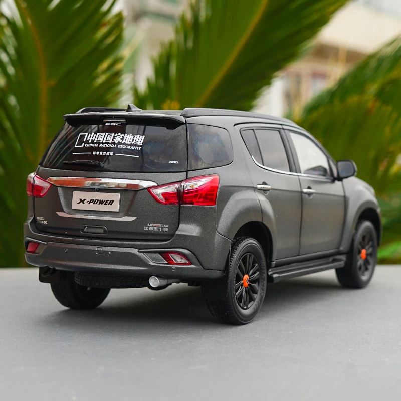 1/18 Scale Diecast Isuzu MU-X Model for Collectors 5 1/18 Scale Diecast Isuzu MU-X Model for Collectors - Image 5