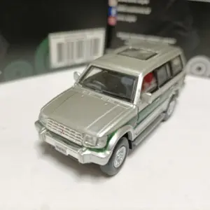 Scaled Mitsubishi Pajero Model for Collectors 8 S70470c03a57c44c8882272a828b234e1a