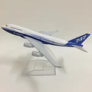 Boeing 747 Prototype Scale Model 1/400 11 S7069cffb936f4537810f5bdfc6df93c3y